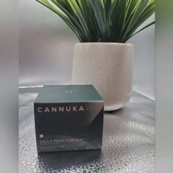 Cannuka Luxe Manuka Oil 9pc ALL DAY Set Cleanser/Toner/Moisturizer/Eye/Lip $540 - Picture 6 of 7